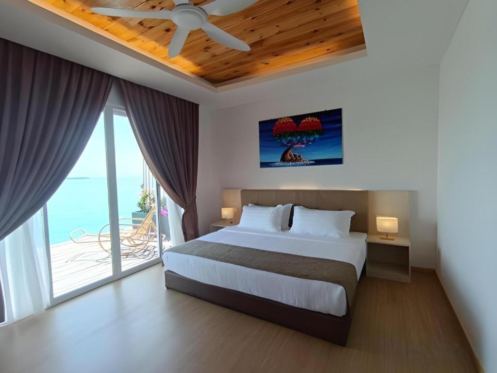 Sand Bay Resort Семпорна Екстериор снимка
