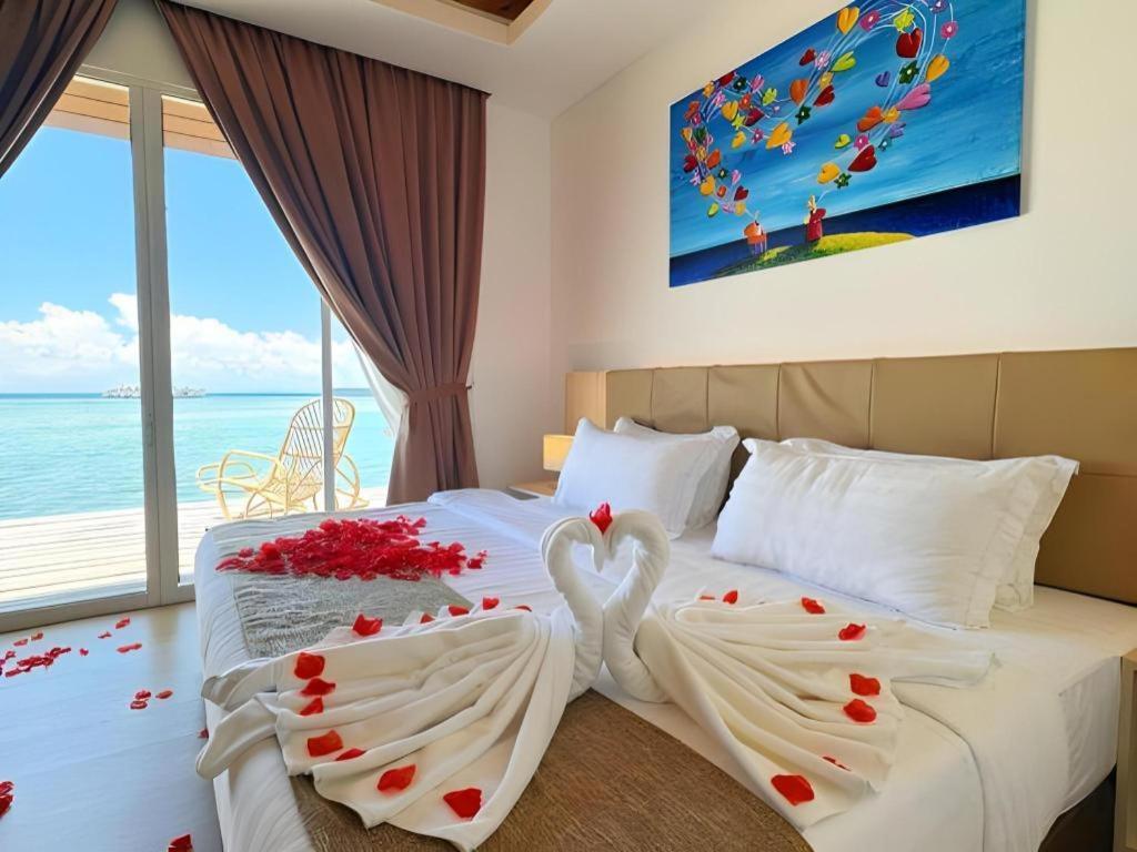 Sand Bay Resort Семпорна Екстериор снимка