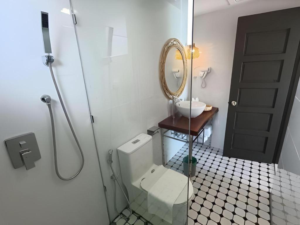 Sand Bay Resort Семпорна Екстериор снимка