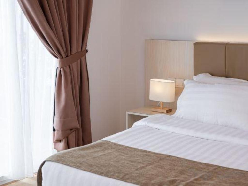 Sand Bay Resort Семпорна Екстериор снимка